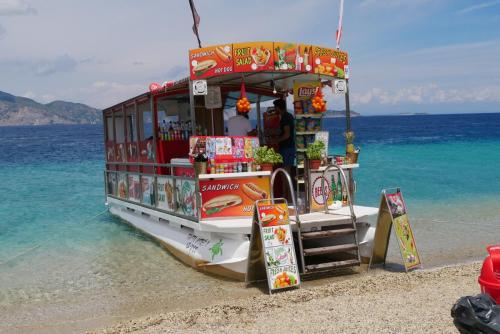 Greece I4picture IJkema Zakynthos Turtle  Island foodboot